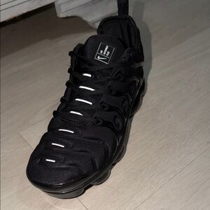 Nike VAPORMAX PLUS